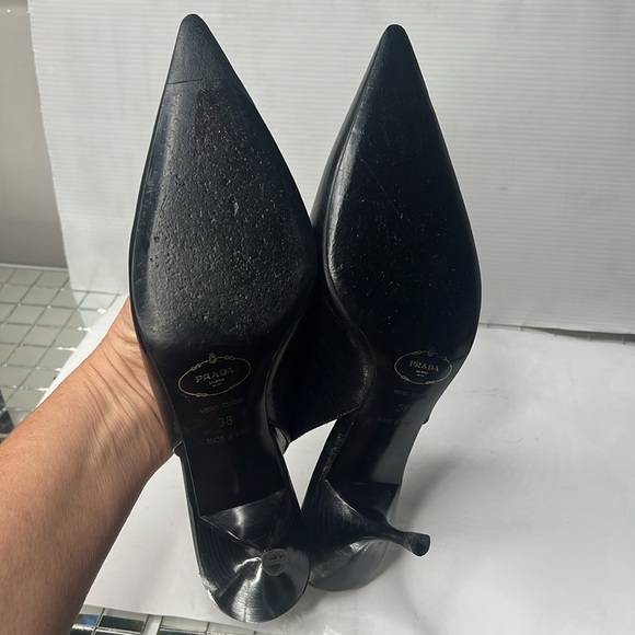 Prada Sz 38 Smooth Black Leather Slingback Slip On Classic Heels - Picture 11 of 11